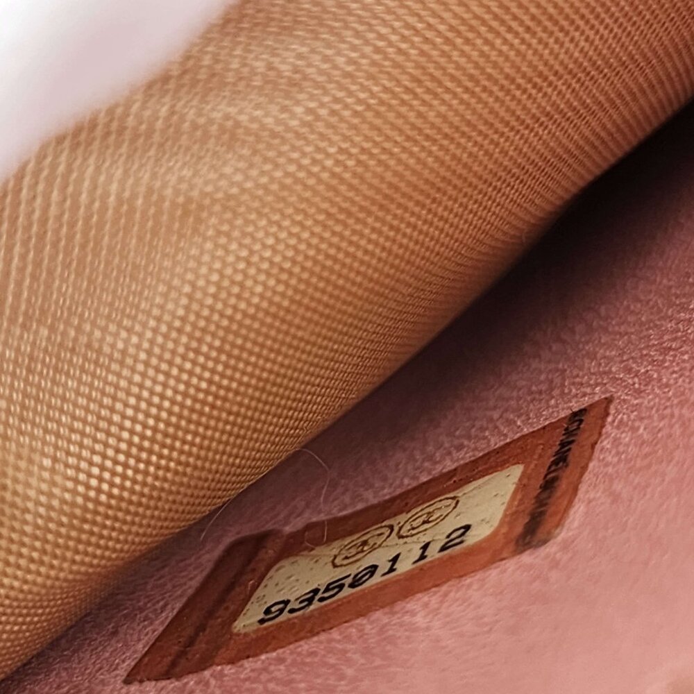 CHANEL Pink Caviar Skin CoCo Mark Bifold Wallet & Coin Purse - Picture 6 of 14
